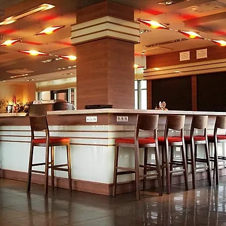 Centrum Wypoczynkowo-konferencyjne Solaris 5*